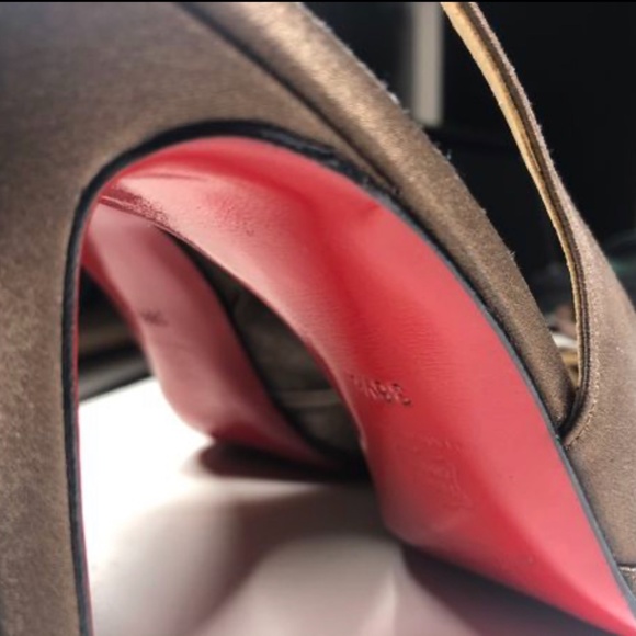 Christian Louboutin "Paris" heels - Picture 5 of 8